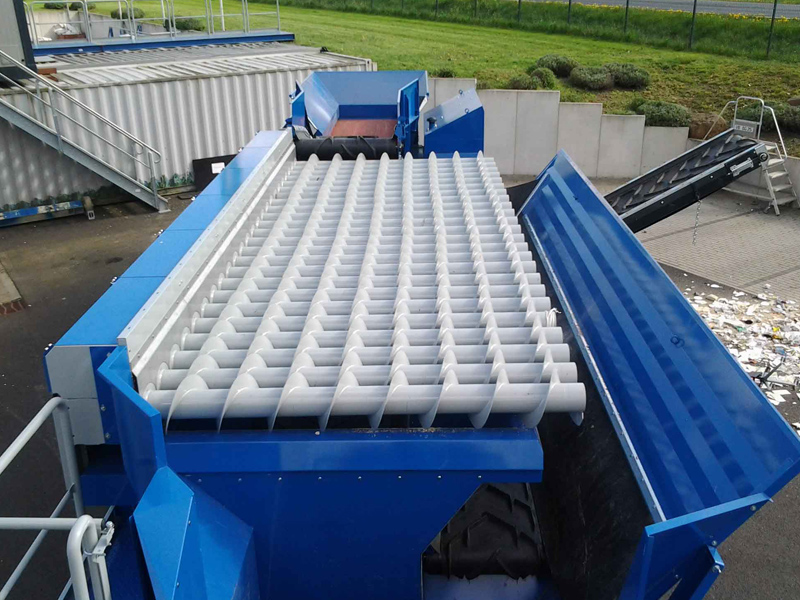 Screw screen Screw screen