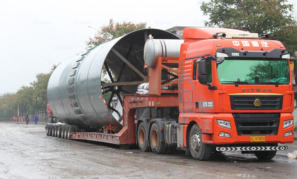 回转窑装车.jpg 回转窑装车.jpg